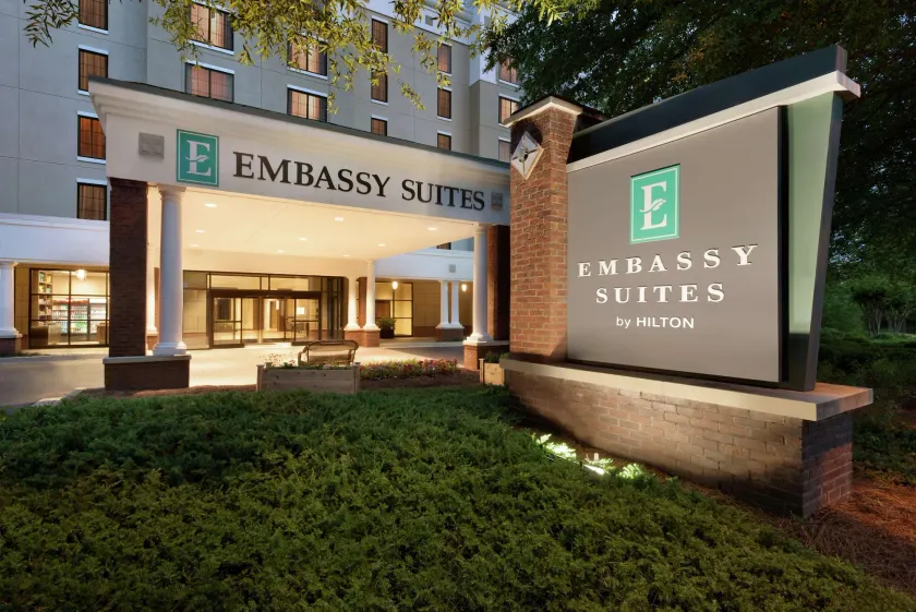 Embassy Suites by Hilton Atlanta Alpharetta - Image 1