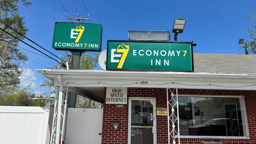 Economy 7 Inn Near Hampton University VA - Image 1