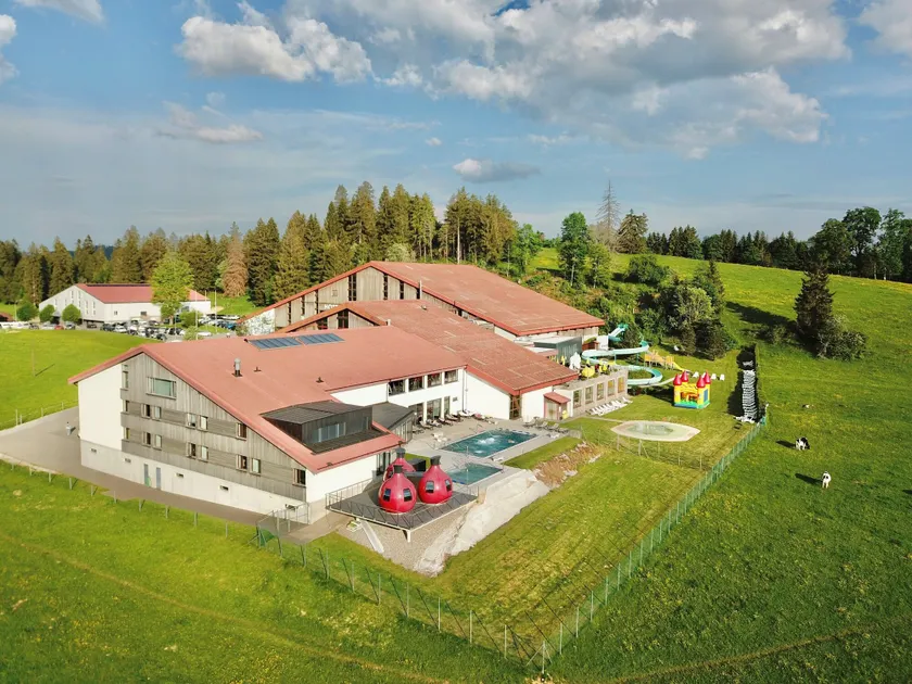 Jura Sport & Spa Resort - Image 1