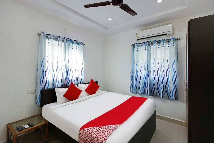 Super Hotel O Golden Hive Madhapur Near Shilparamam - Image 1