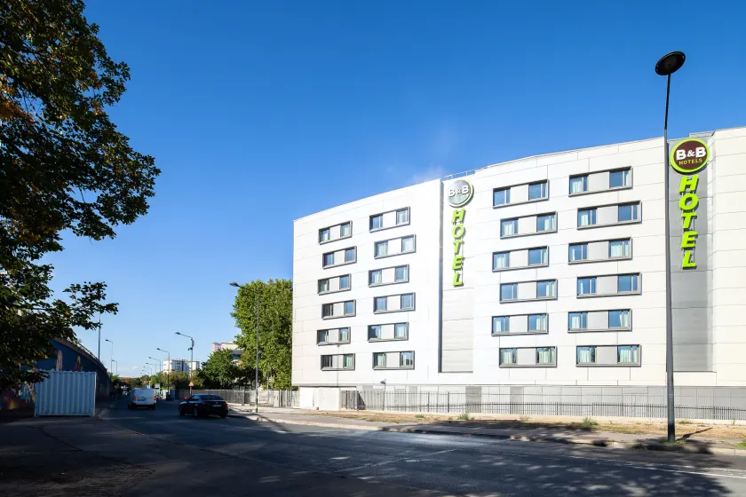 B&B HOTEL Saint-Denis Porte de Paris - Image 1