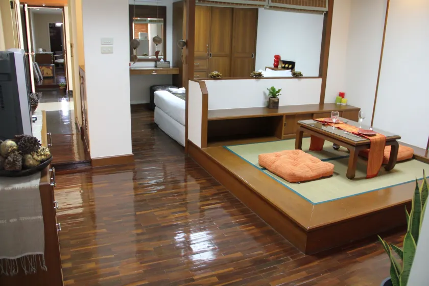 B.S. Court Hotel Sathorn - Image 1