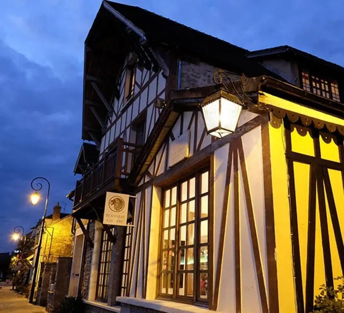 Besharat Gallery & Museum - Image 1