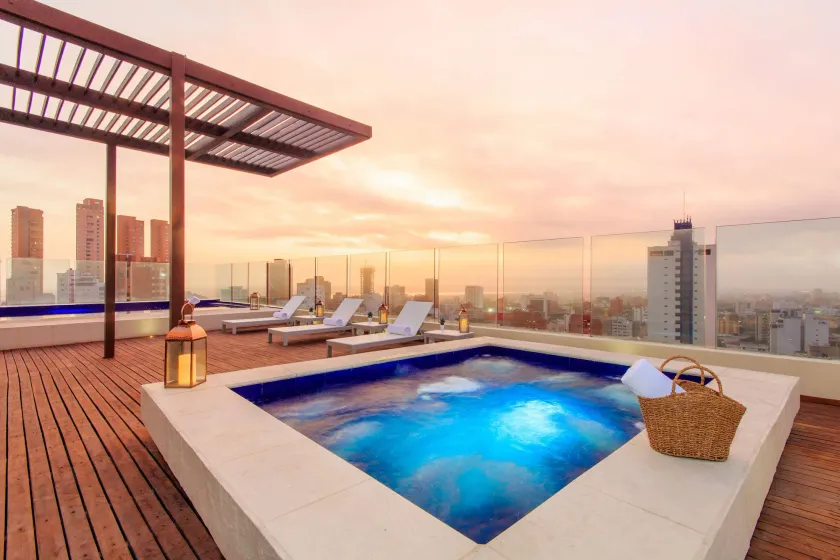 NH Collection Royal Smartsuites - Image 1