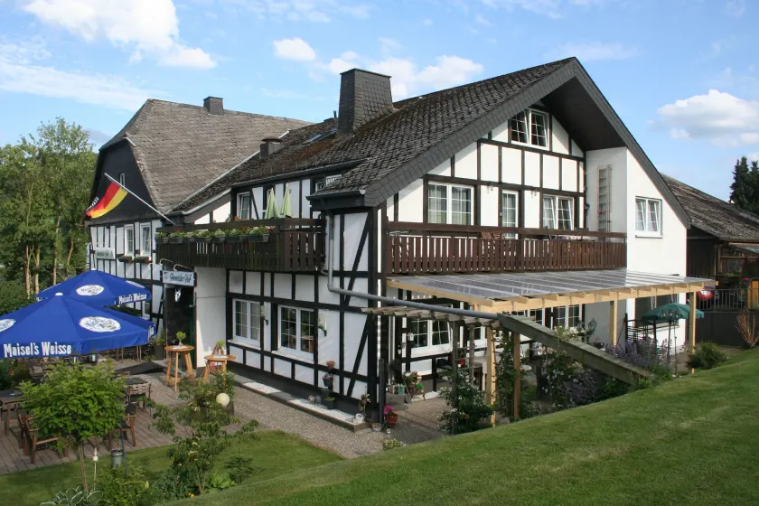 Hennetaler Hof - Image 1