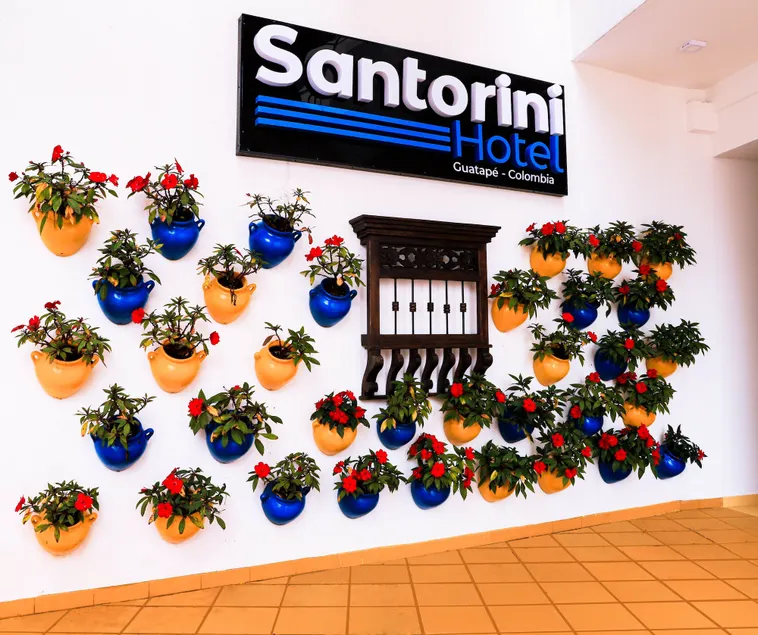 Hotel Santorini - Image 1