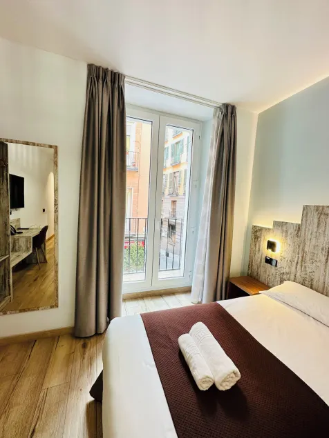 Hostal Anton Martin - Image 1