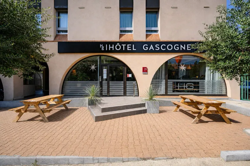 Hotel Gascogne - Image 1