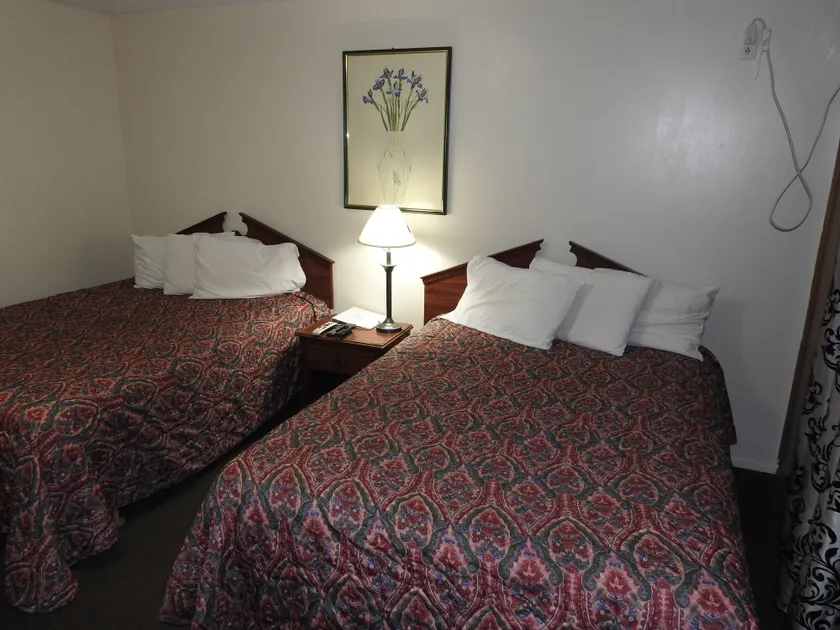 Liberty Inn Motel - Image 1