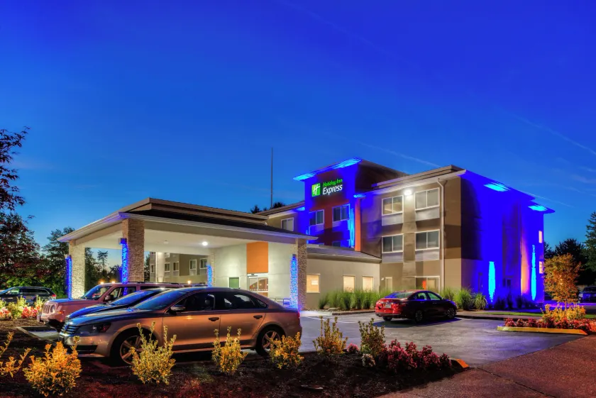 Holiday Inn Express Newberg - Wine Country by IHG - Image 1