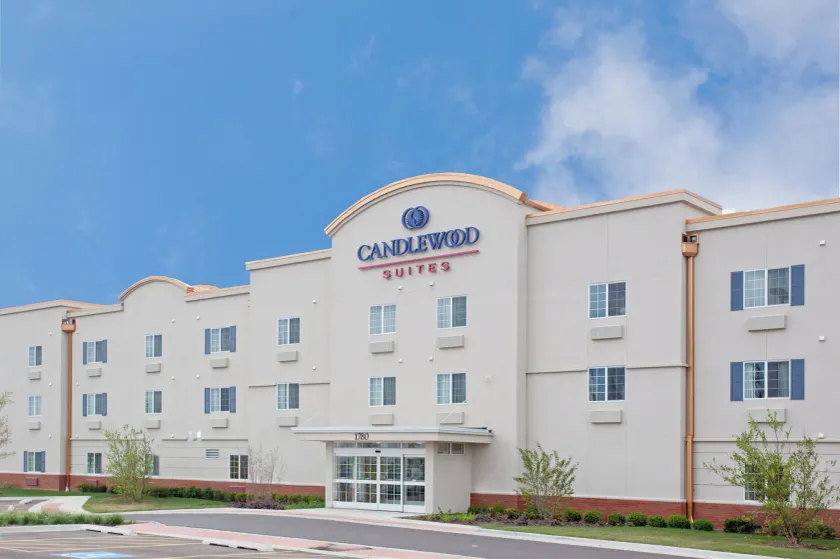Candlewood Suites Elgin – Northwest Chicago by IHG - Image 1