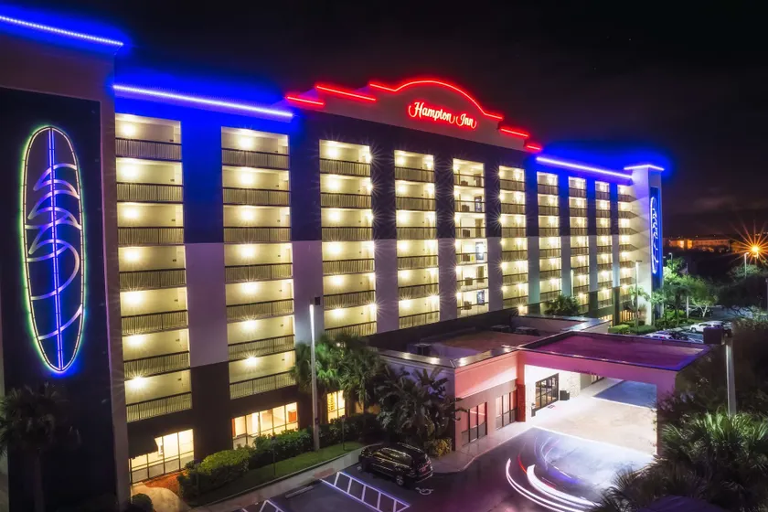 Hampton Inn Cocoa Beach/Cape Canaveral - Image 1