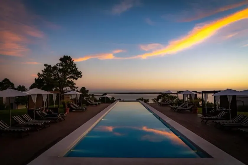 Casa-Chic Carmelo Hotel - Image 1