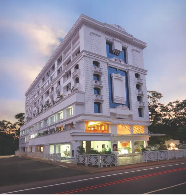 Hotel Airlink Castle - Image 1