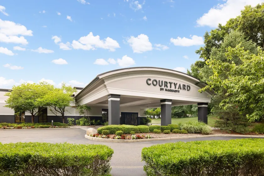 Courtyard by Marriott Montvale - Image 1