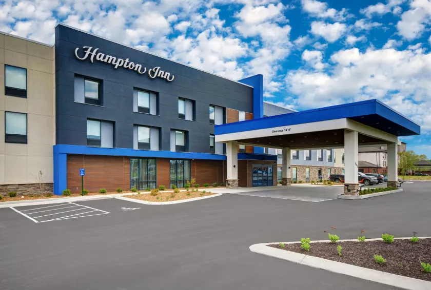 Hampton Inn Cave City, KY - Image 1