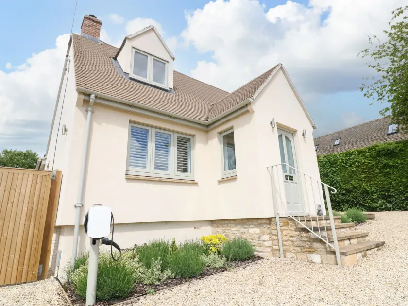 Tawny Cottage - Image 1