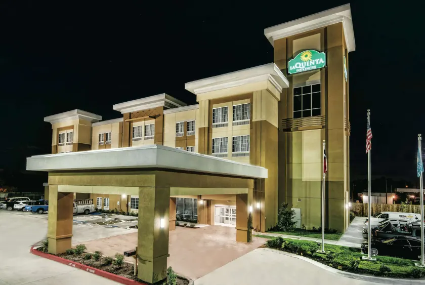 La Quinta by Wyndham Victoria - South - Image 1