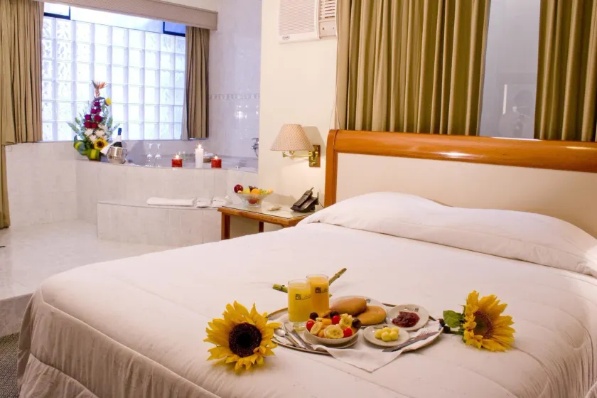 Gran Hotel Continental - Image 1