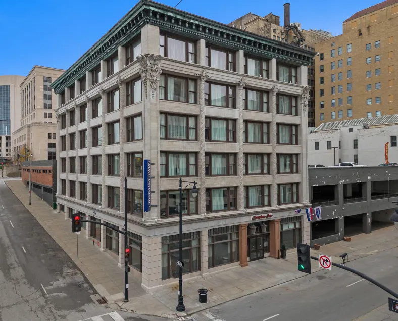 Hampton Inn Kansas City/Downtown Financial District - Image 1