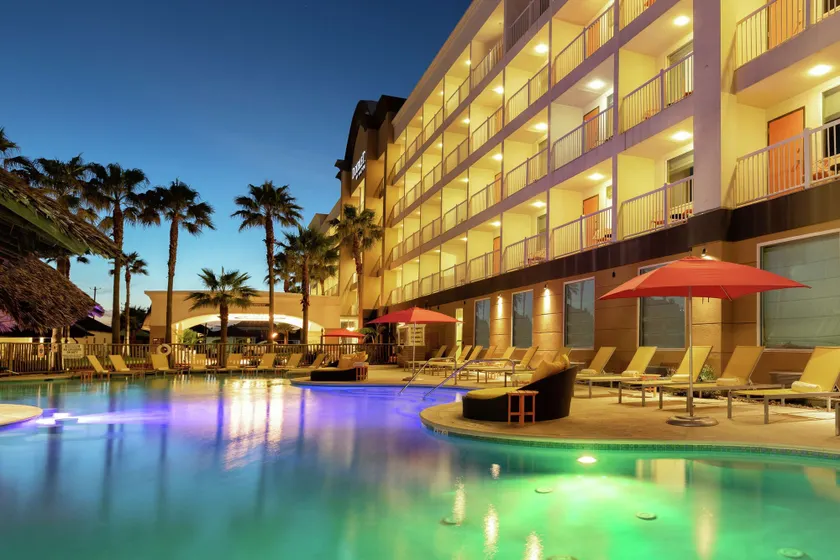 DoubleTree by Hilton Hotel Galveston Beach - Image 1