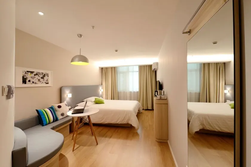 Hotel Apartment 24 - Image 1