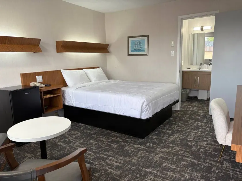 Daigle's Motel - Room