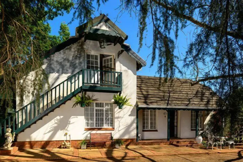 Biggy Best Boutique Hotel & Self Catering Cottages - Image 1