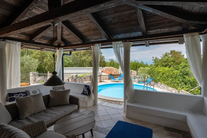 Villa con barbacoa, jardín y piscina | Vistas a la piscina - Image 1