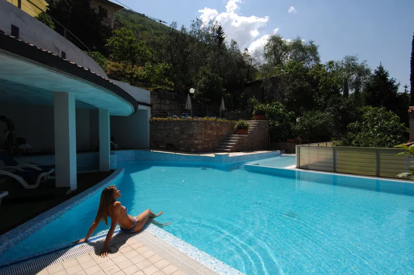 Hotel Garden - Image 1