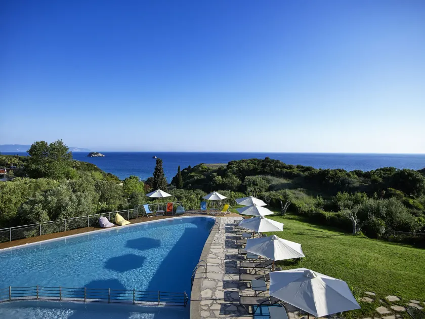 Leivatho Hotel - Image 1