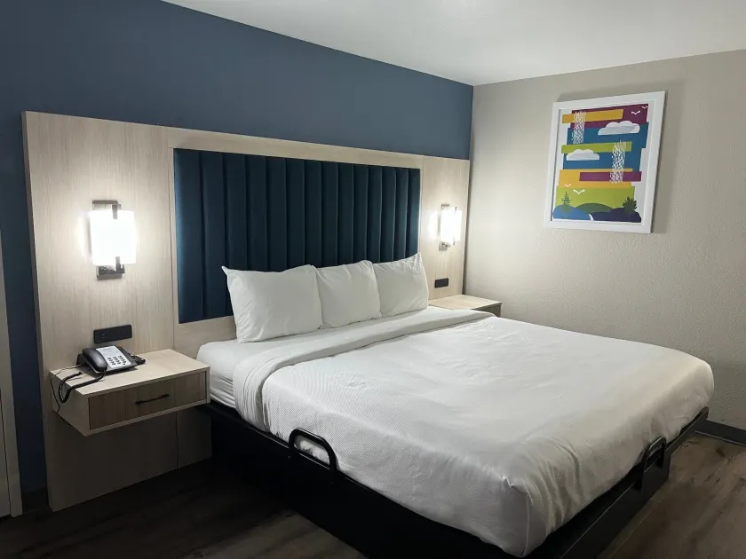 Park Inn by Radisson - Image 1
