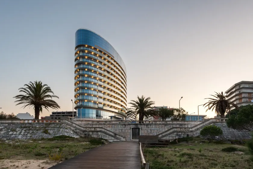 Eurostars Oasis Plaza - Image 1
