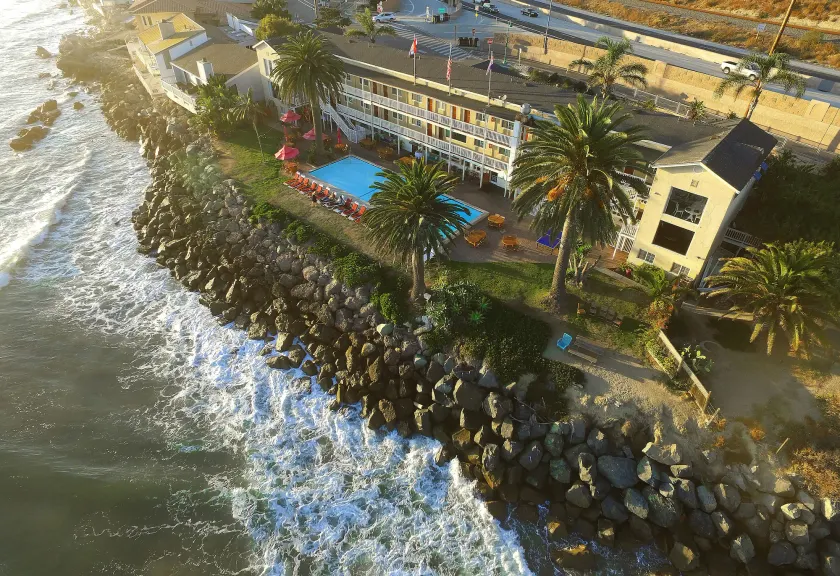 Cliff House Inn - Image 1