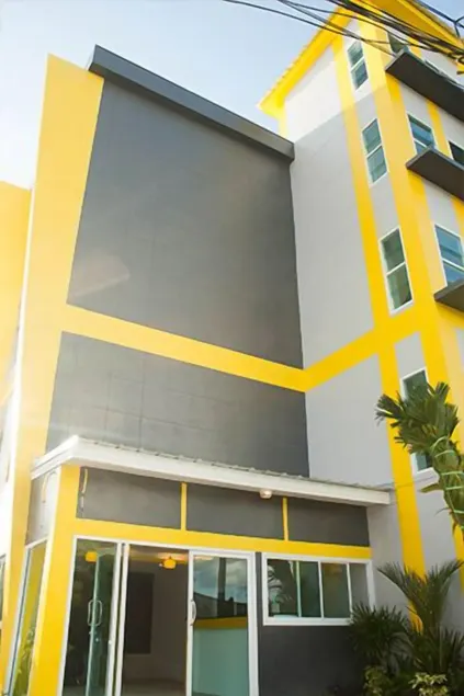 The Sunflower Holiday Hostel - Image 1