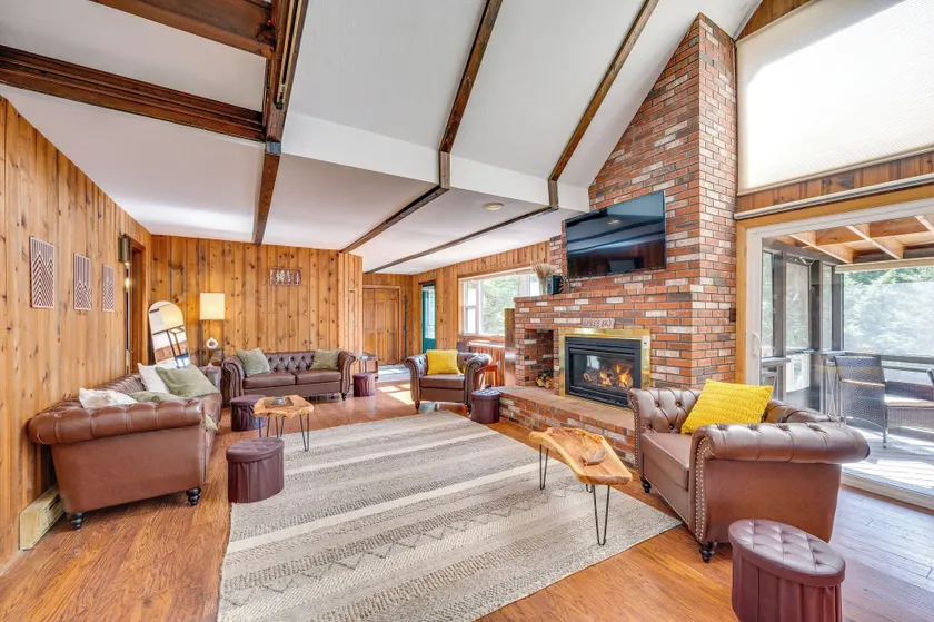 Haverhill Mtn Retreat w/ Deck: Hike, Ski & Relax - Image 1