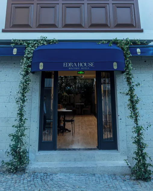 EDRA HOUSE  - Image 1