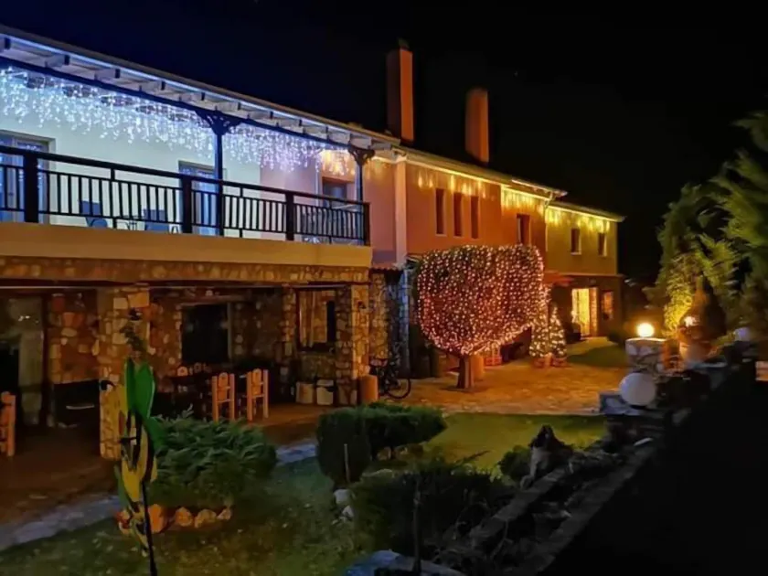 Aloni Hotel - Image 1