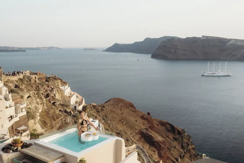 Nano Oia Villas - Image 1