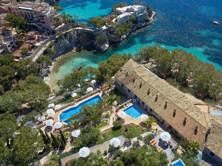 Hotel Petit Cala Fornells - Image 1