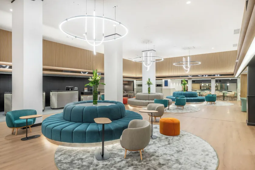 Danubius Hotel Hungaria City Center - Image 1