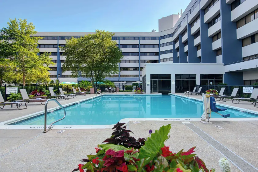DoubleTree Suites by Hilton Raleigh - Durham - Image 1