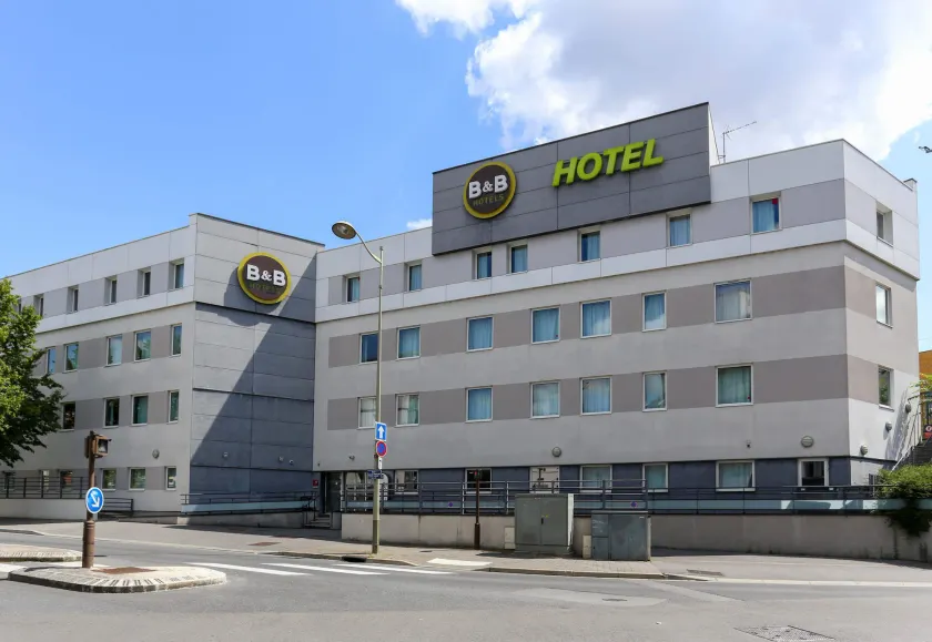 B&B HOTEL Reims Centre Gare - Image 1