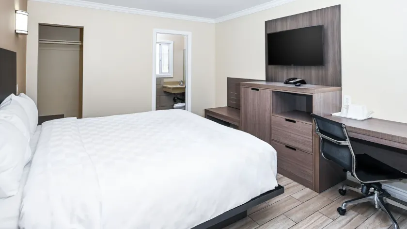 Sea Rock Inn - Long Beach - Image 1