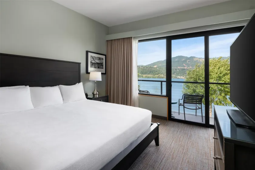 Best Western Plus Hood River Inn - Image 1