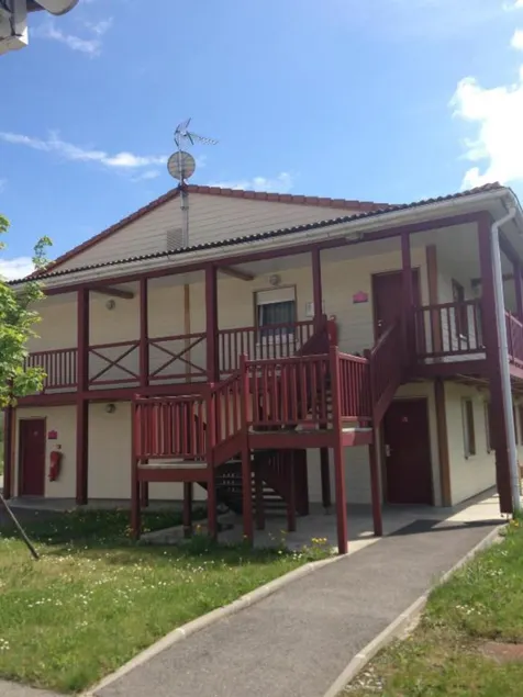Couett' Hotel Rumilly - Image 1
