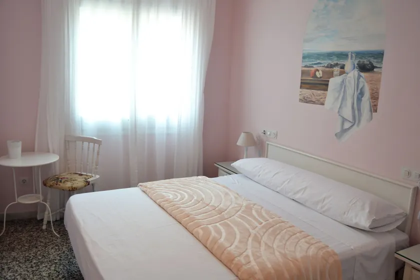 Hostal Isabel II - Image 1