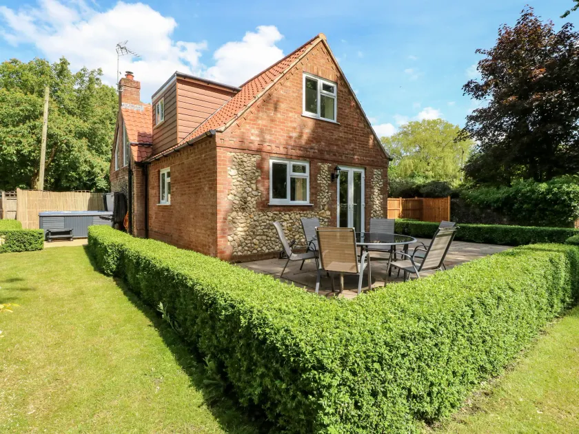 Keepers Cottage - Image 1