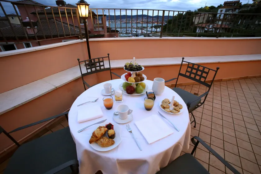 Hotel San Rocco - Image 1