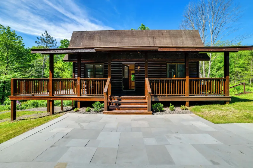 Creekside Cabin in Bainbridge w/ Wraparound Deck! - Image 1